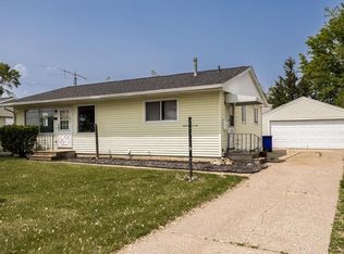 4419 Loraine St NE, Cedar Rapids, IA 52402