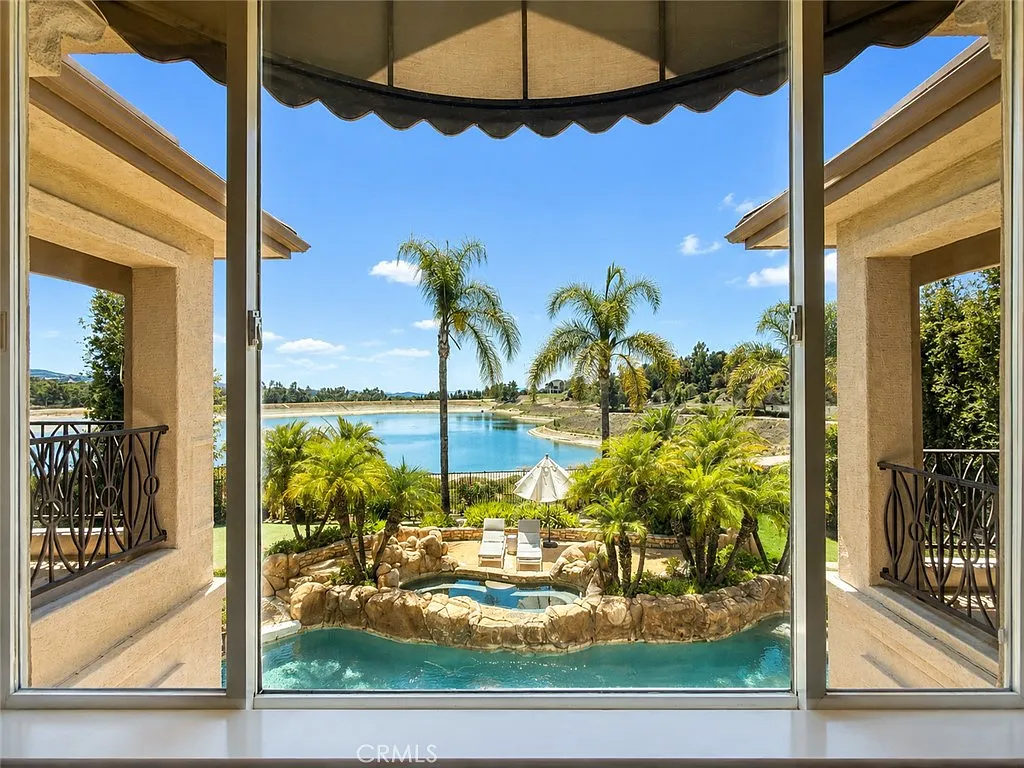 5 bed, 5.5 bath, 5348 sqft, $23,000 — Photo 1