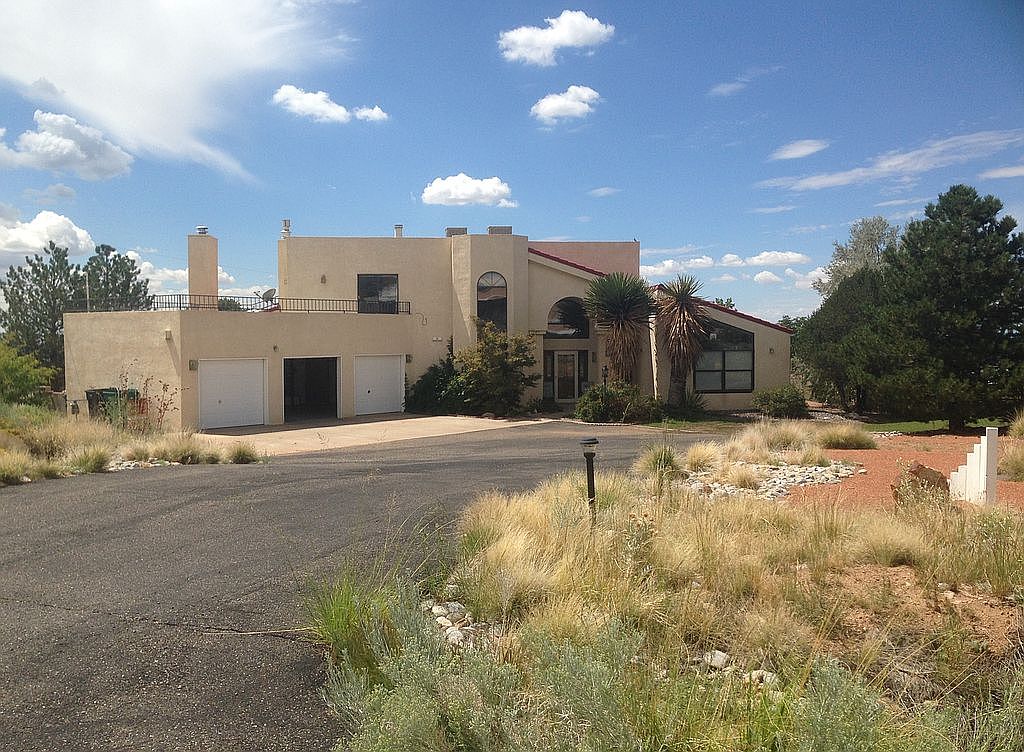 12401 Holly Ave Ne Albuquerque Nm 87122 Zillow