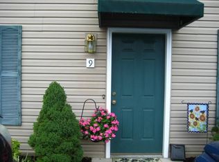 568 Gray Station Rd APT 9, Johnson City, TN 37615