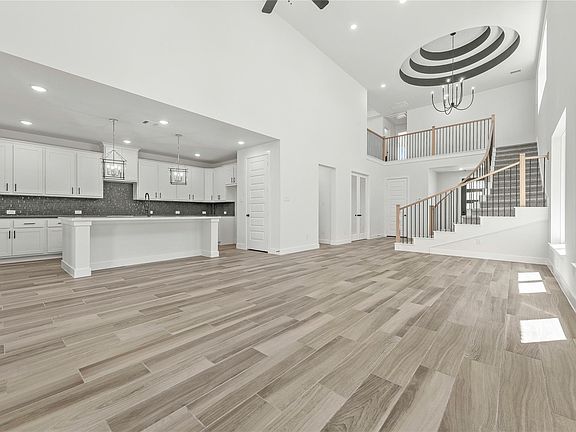 3rd image of 4630 Hydra Ln
