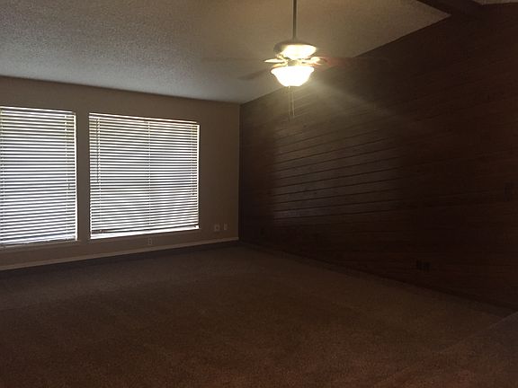 3rd image of 8416 Hartford Dr