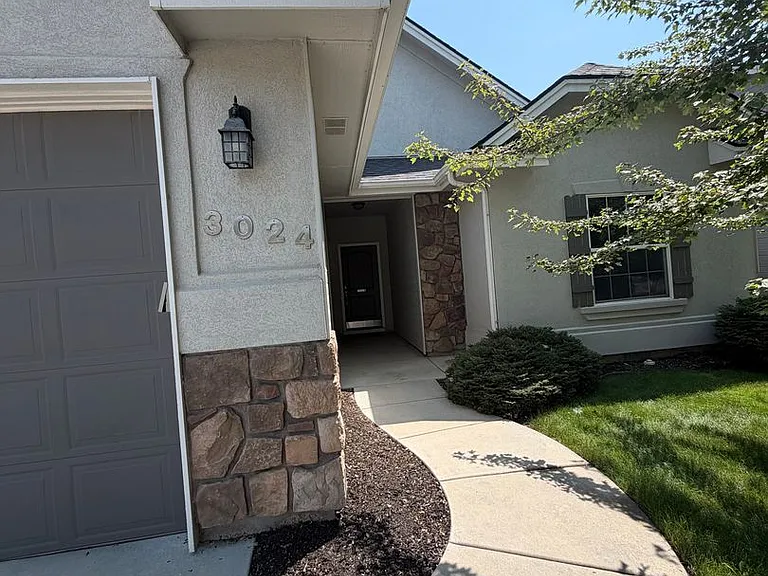 3024 N Christian Way — Photo 2