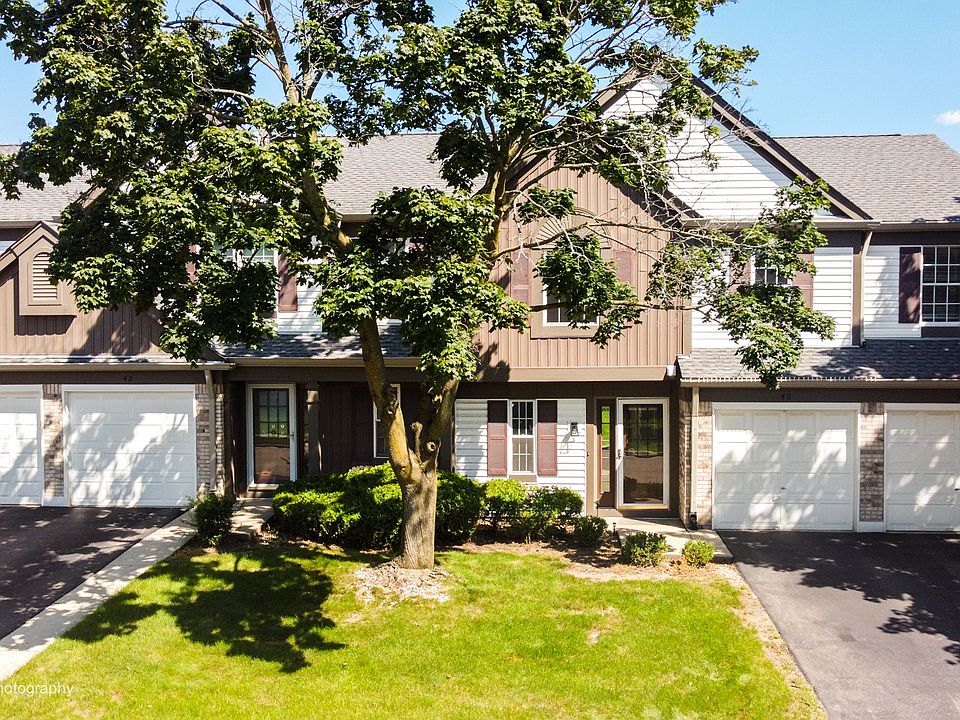 1st image of 40 Crab Tree Dr