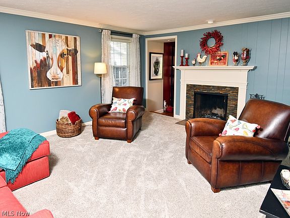 4th image of 19615 Tanbark Ln
