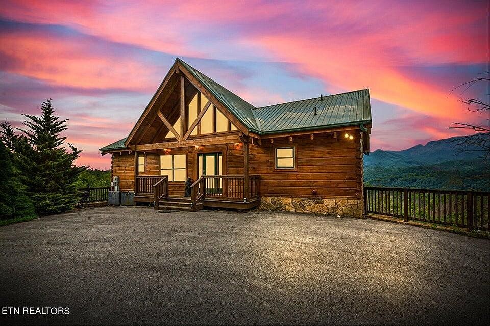 1st image of 822 Beanstalk Rd