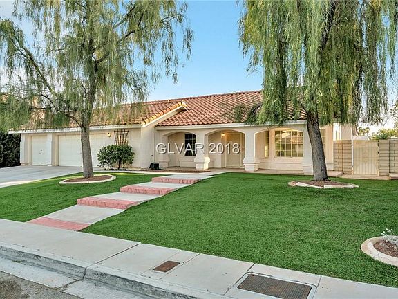2nd image of 917 Indian Hollow Ave