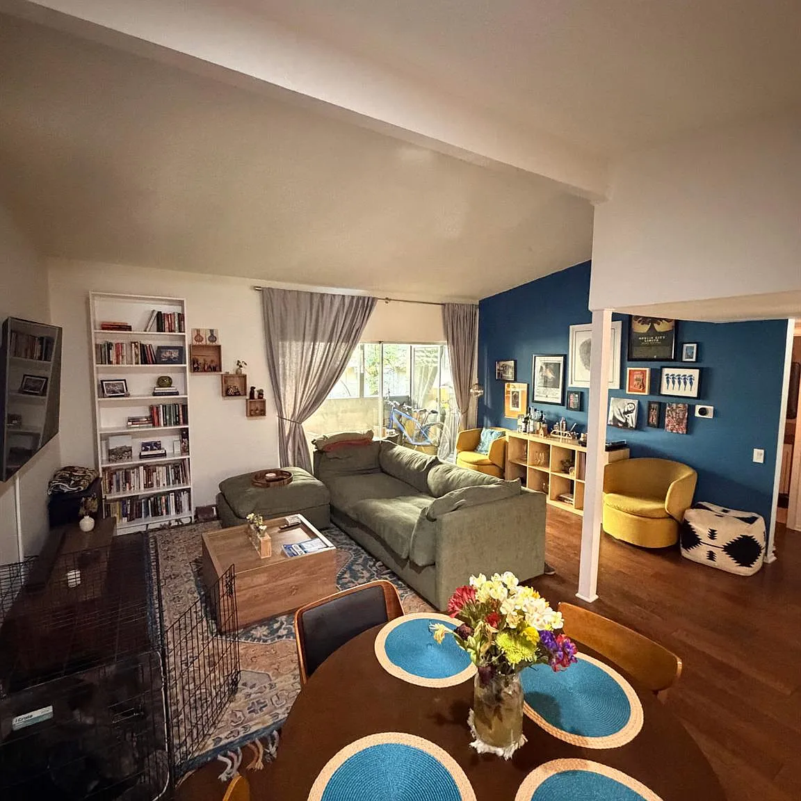 2 bed, 2.0 bath, 949 sqft, $2,600 — Photo 4