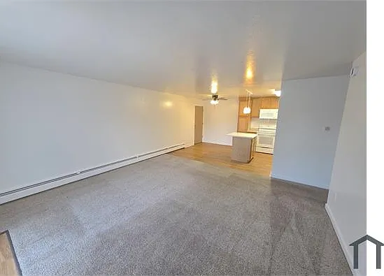 1375 Everett Ct #308 — Photo 2