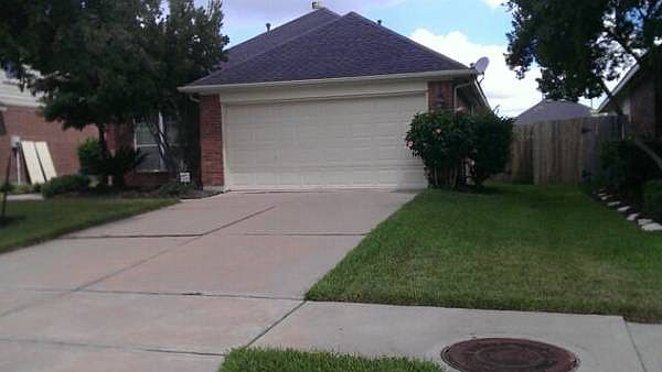 1st image of 19118 Stone Leaf Dr