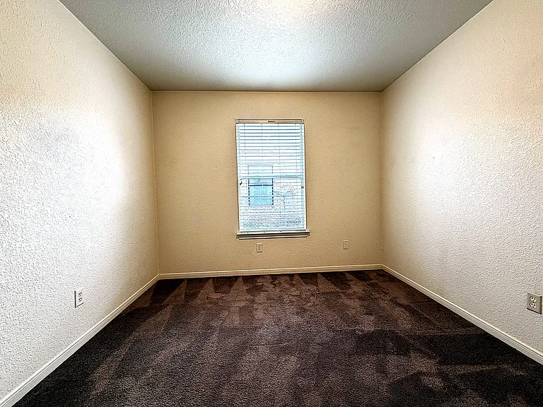 3305 Alicante Ct #B — Photo 20