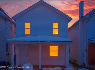 1215 Eynon St, Scranton, PA 18504