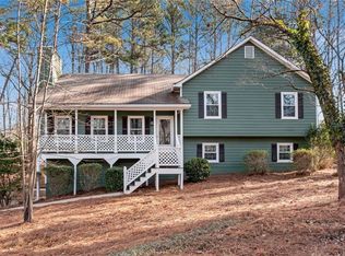 418 Walnut Dr, Woodstock, GA 30189