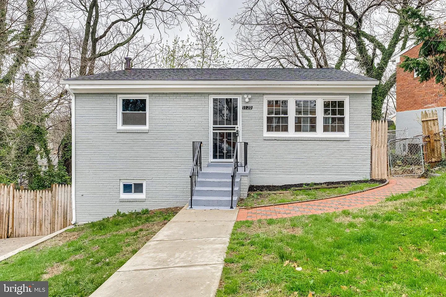 1120 Glacier Ave photo 1