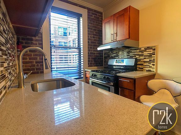 2nd image of 3109 21st Ave APT B3