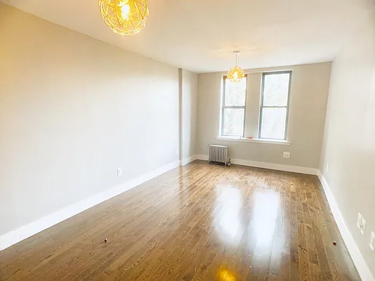 Rented by Bohemia Realty Group | media 11