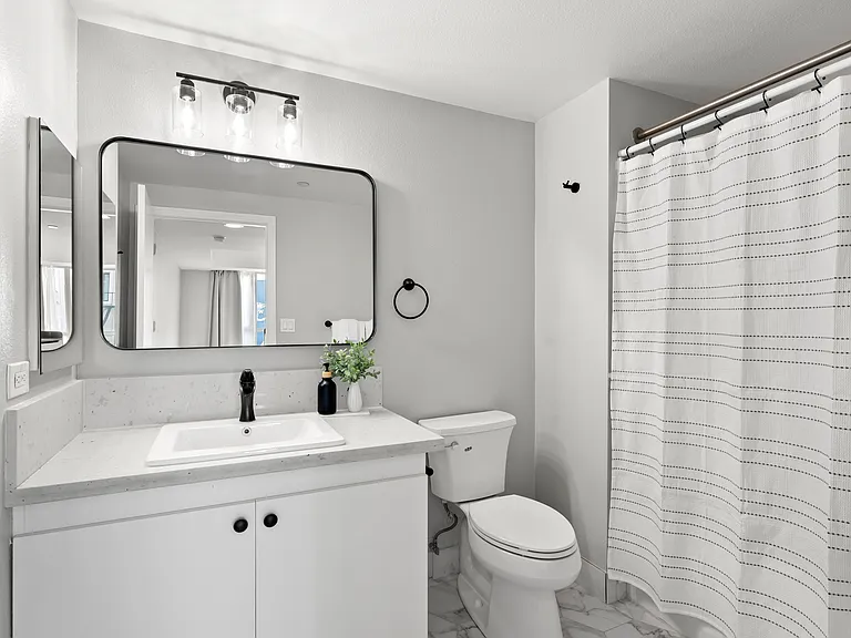 875 G St #202 — Photo 19