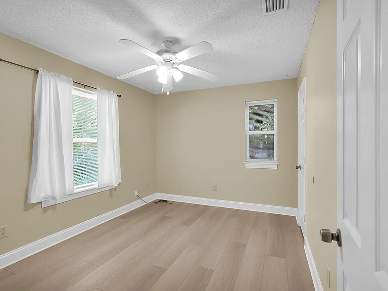 691 Main St — Photo 19