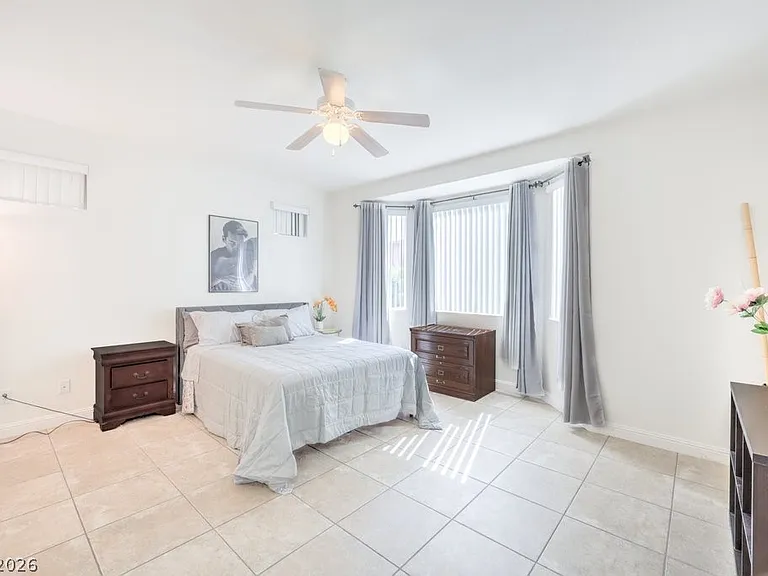 437 Eternity St — Photo 23