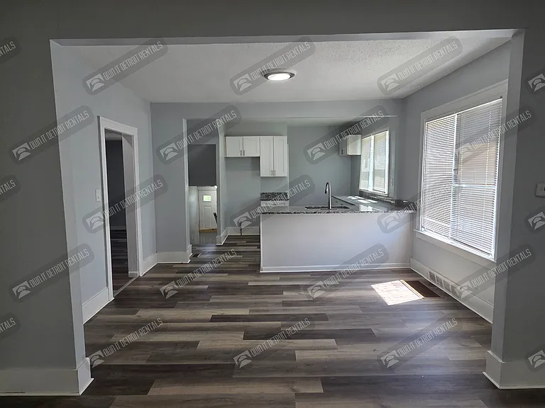 4188 Buckingham Ave — Photo 20