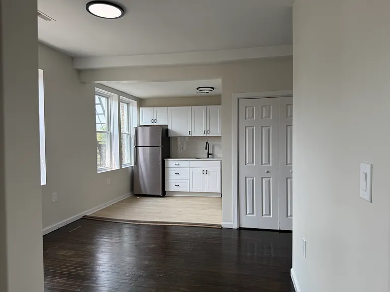 168 N Grove St #205 — Photo 7