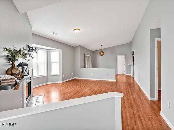 4th image of 4117 Breezewood Drive Apt 203