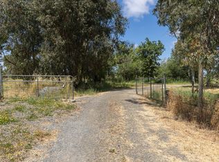 885 Todd Rd, Santa Rosa, CA 95407