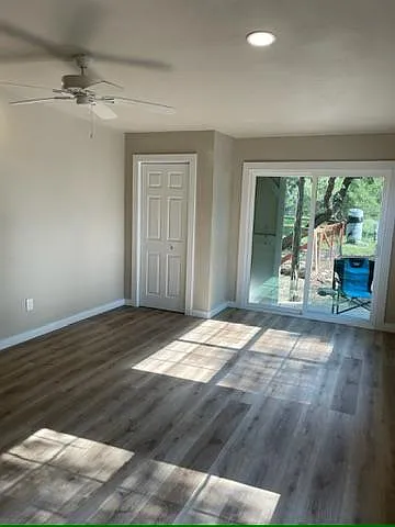 Studio, 1056 sqft, $1,550 — Photo 3