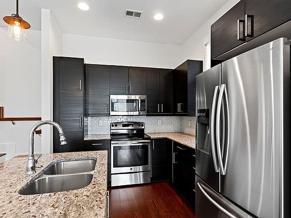 3rd image of 258 William Drummond Way