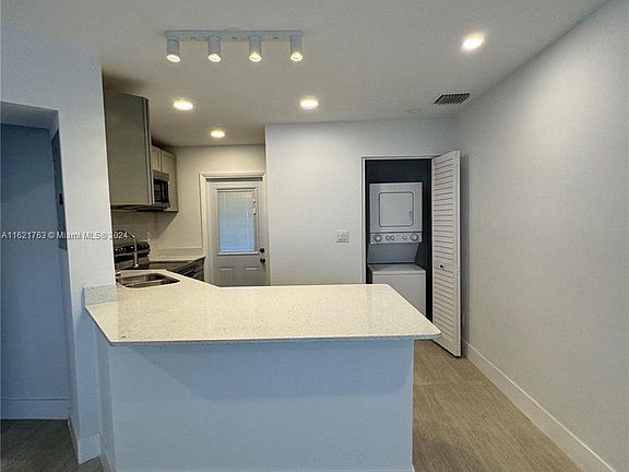 5th image of 111 NW 7th Ave #1