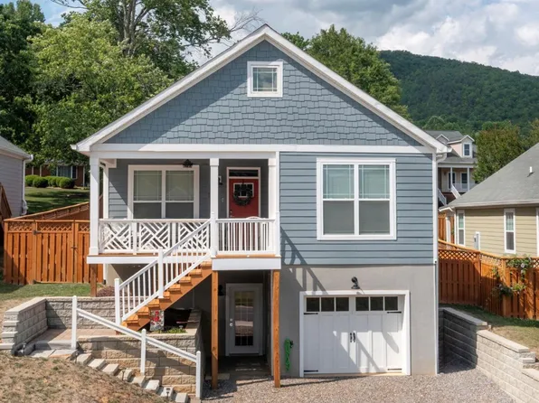 1108 Blueview Dr, Black Mountain, NC 28711