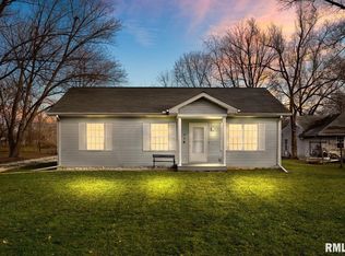 116 Loren St, Washington, IL 61571