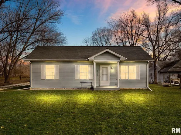 116 Loren St, Washington, IL 61571