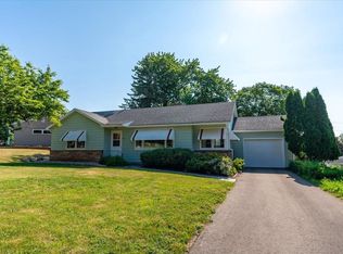 405 Maple St, Deforest, WI 53532