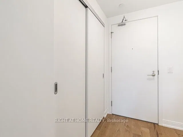 3 bed, $3,000 — Photo 3