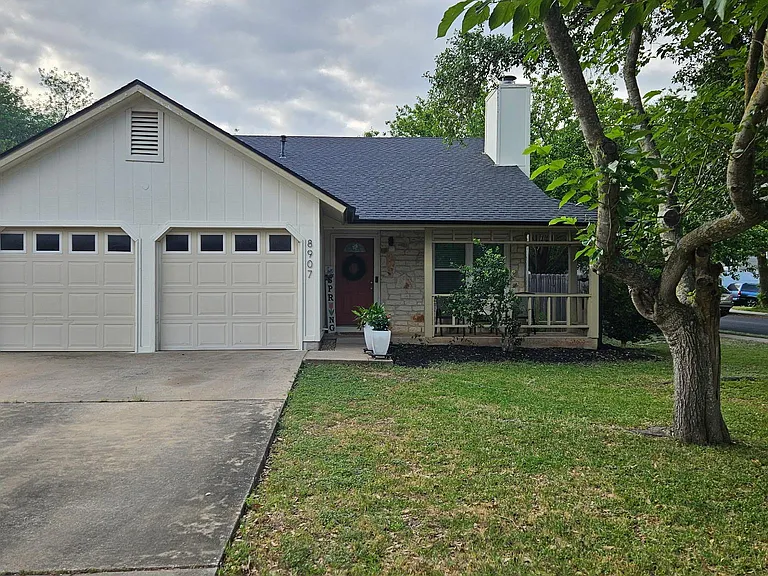 8907 Creekmont Cv — Photo 1
