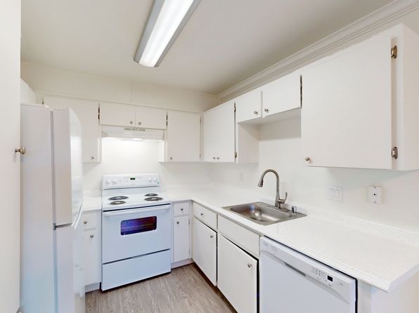 390 Alameda Del Prado #390H