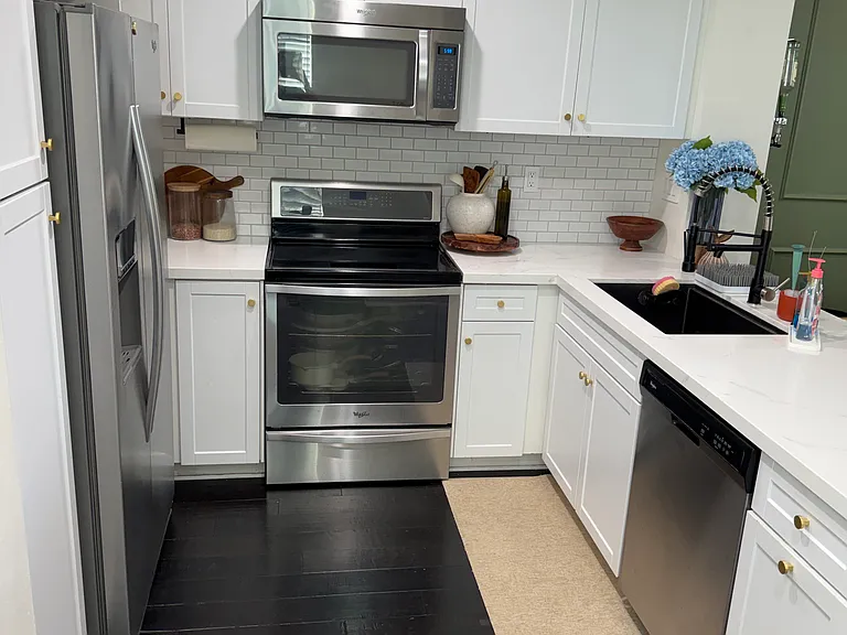 441 S Glendora Ave — Photo 10