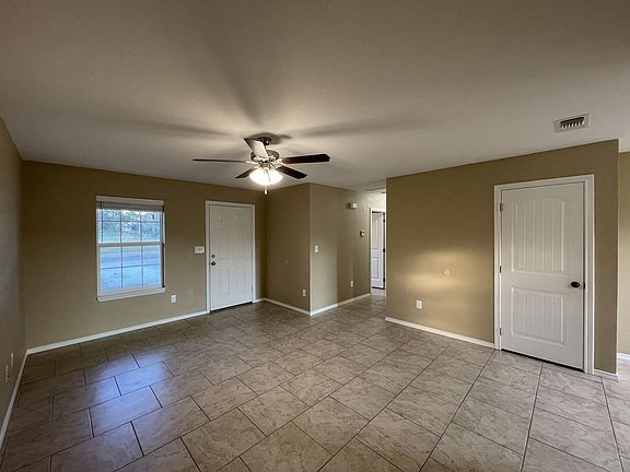 3rd image of 1219 Kirby St #5