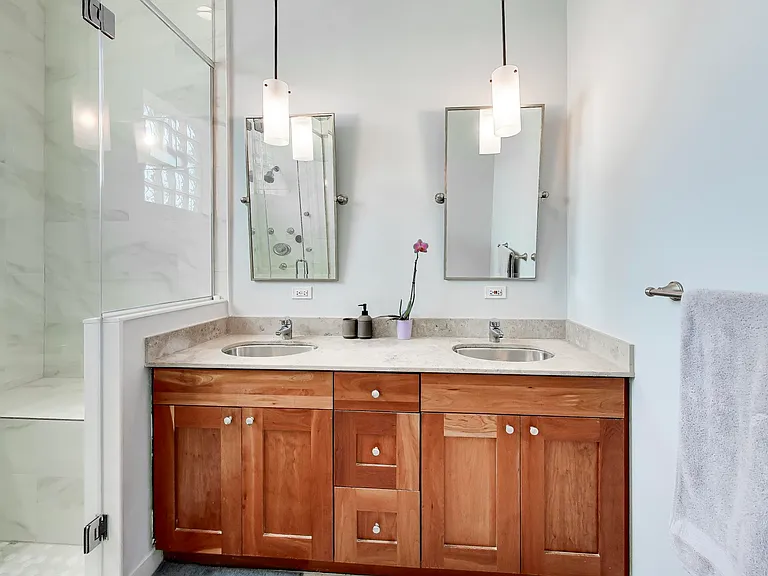 1417 W Chicago Ave #3 — Photo 24