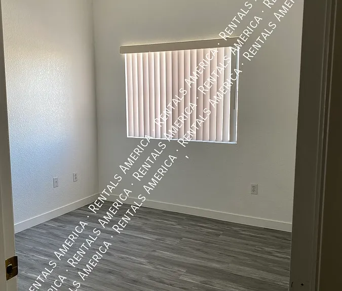 401 Amber Pine St #208 — Photo 5