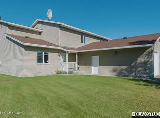 1214 Sutton Loop, Fairbanks, AK 99701