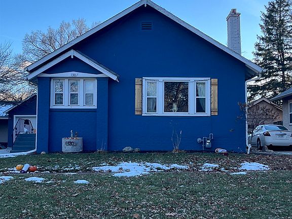 2nd image of 130 E 9th St