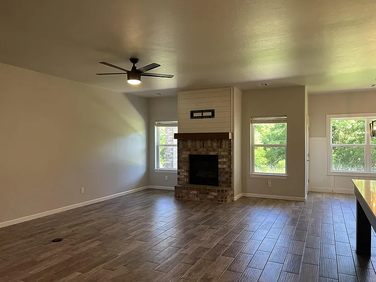 509 NW 183rd St — Photo 12
