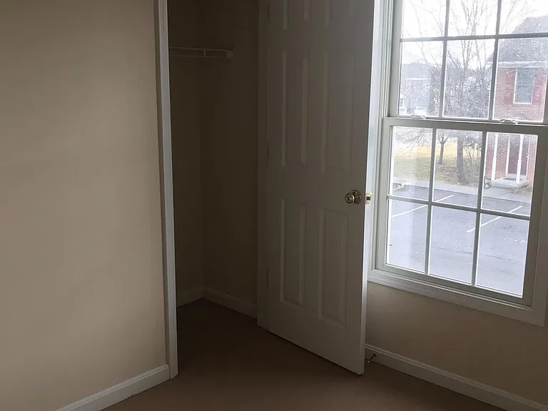 1169 Commercial Ct — Photo 12
