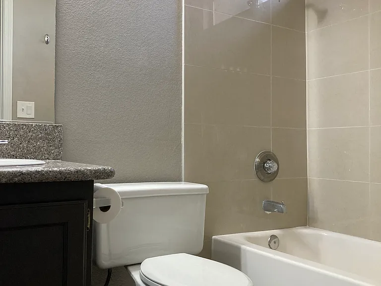 1500 Iron Springs Dr — Photo 9