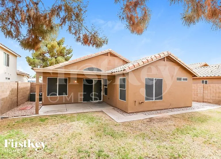 7356 W Crest Ln — Photo 14