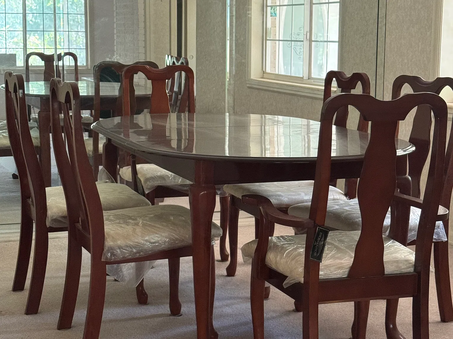 3 bed, 2200 sqft, $2,600 — Photo 1