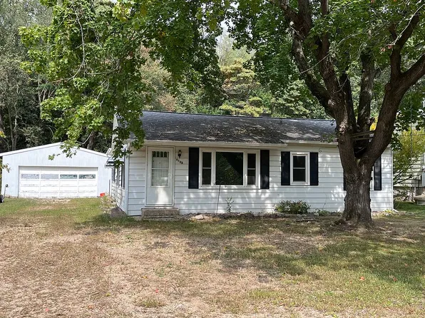 4703 Kenneth Ct, Portage, MI 49002