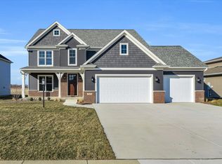 4810 Oakdale Dr, Champaign, IL 61822